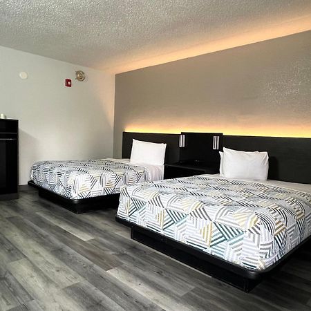 Motel 6-Middleburg Heights, Oh - Cleveland ภายนอก รูปภาพ