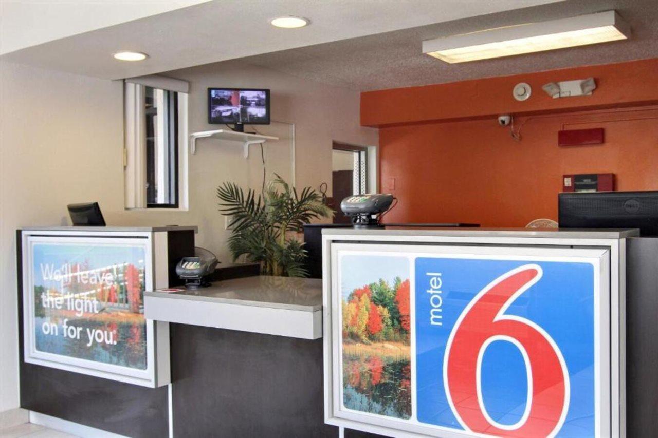 Motel 6-Middleburg Heights, Oh - Cleveland ภายนอก รูปภาพ