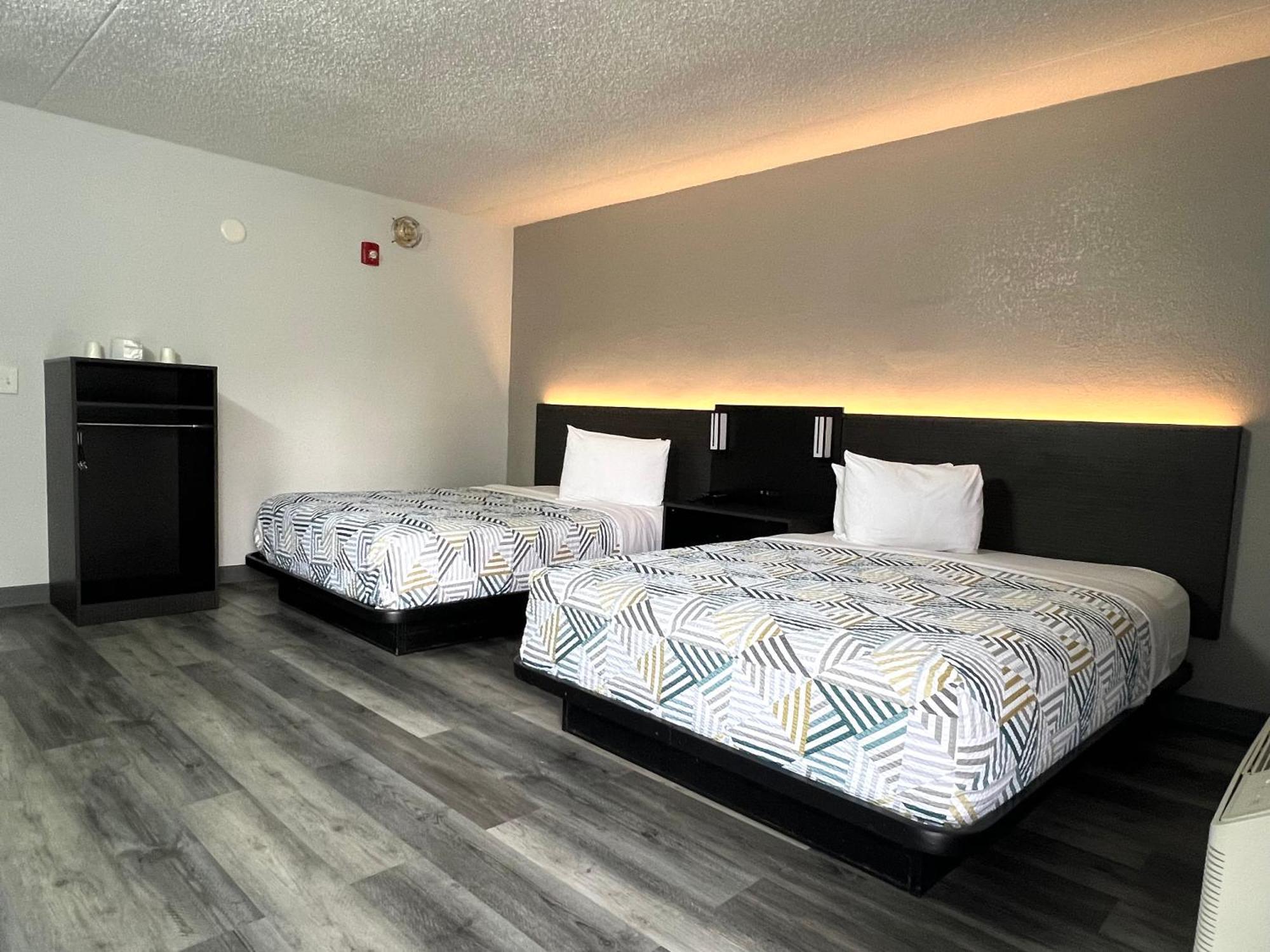 Motel 6-Middleburg Heights, Oh - Cleveland ภายนอก รูปภาพ