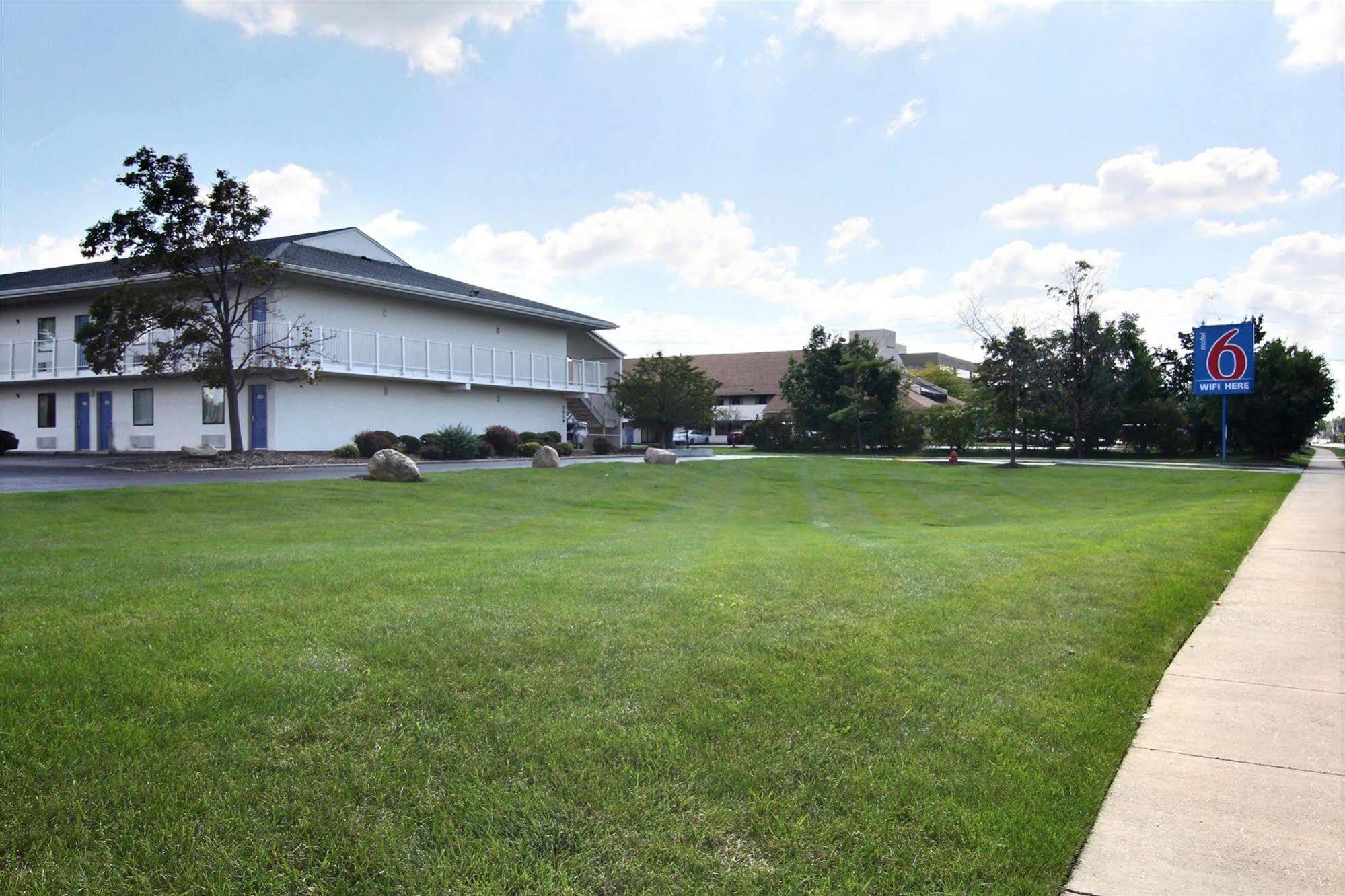 Motel 6-Middleburg Heights, Oh - Cleveland ภายนอก รูปภาพ