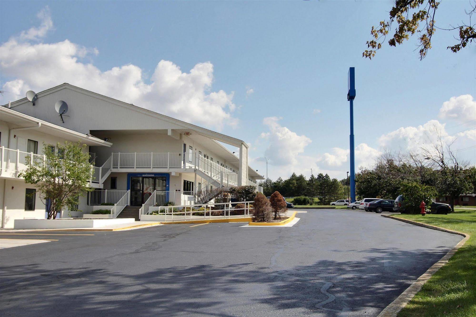 Motel 6-Middleburg Heights, Oh - Cleveland ภายนอก รูปภาพ